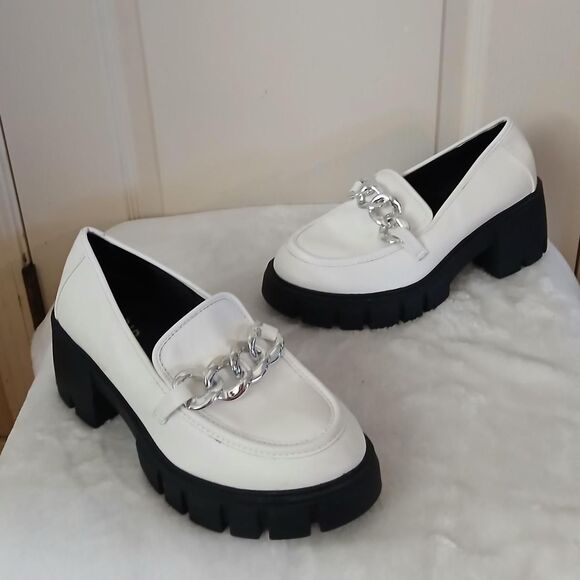 Torrid Off-White Chunky Platform Slip On Heel Shoes Lug Soles Chain Detail 8ww - Picture 1 of 7